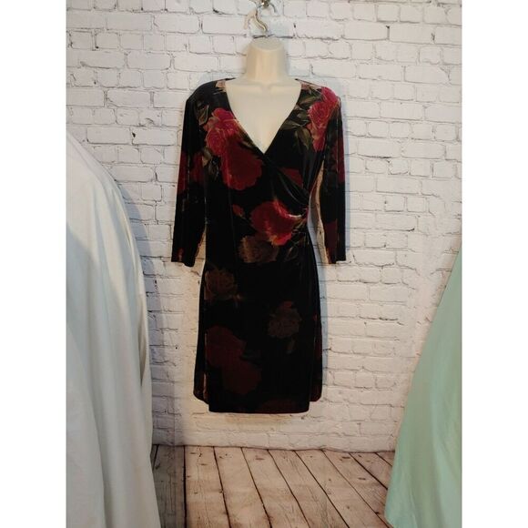 Connected Apparel VINTAGE Women's PETITES Size 4 Black Floral Velvet Dress - Picture 1 of 6